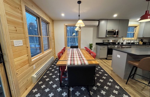 Bethel Cabin | Cozy 4-bedroom cabin with WiFi, AC in fabulous Bethel