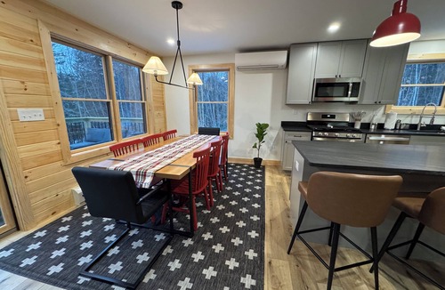 Bethel Cabin | Cozy 4-bedroom cabin with WiFi, AC in fabulous Bethel