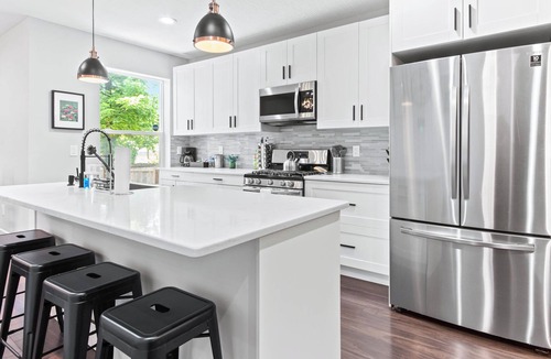 Columbus House | Cozy 4-bedroom house in pleasant Columbus with WiFi, AC