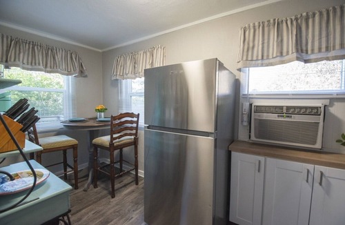 St. Marys Apartment | Cozy apartment in the midst of historic downtown St Marys