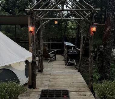 Honey Grove Other | Cozy Bell Tent Retreat with Oak Bar Deck near Nature Trails, Honey Grove, TX