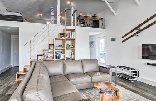 Bethel Cabin | Cozy Bethel Escape w/ Views < 10 Mi to Ski!