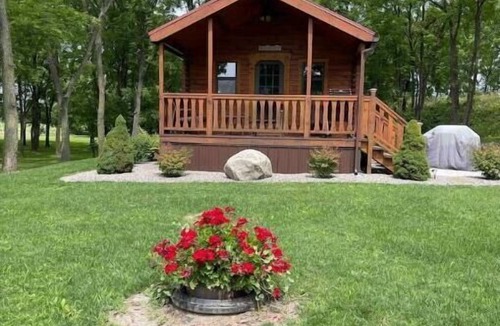 Teall Beach Cabin | Cozy Cabin get away to Finger Lakes Wine Country