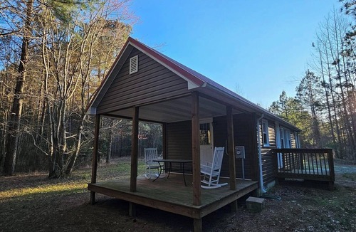 Lincoln Cabin | Cozy Cabin Getaway at Gum Branch Acres – Perfect for a Quiet Escape