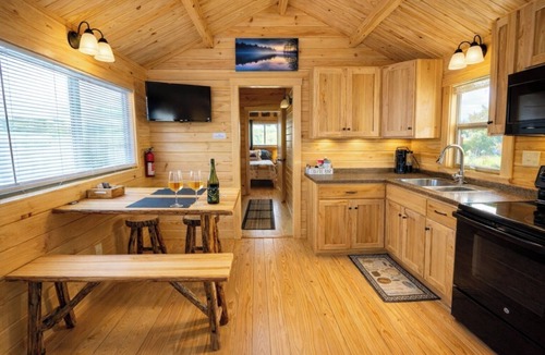 Hector Cabin | Cozy Cabin Hot Tub Wineries Sunset Views 6