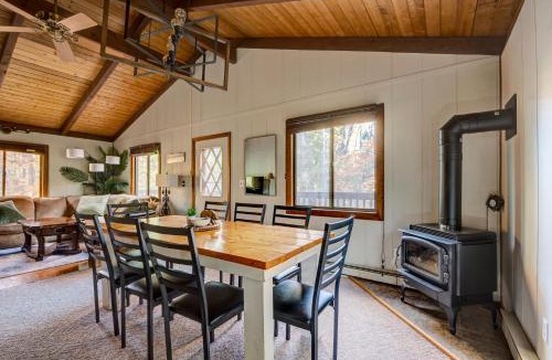 Conway Ski Chalet | Cozy Cabin in Heart of Conway