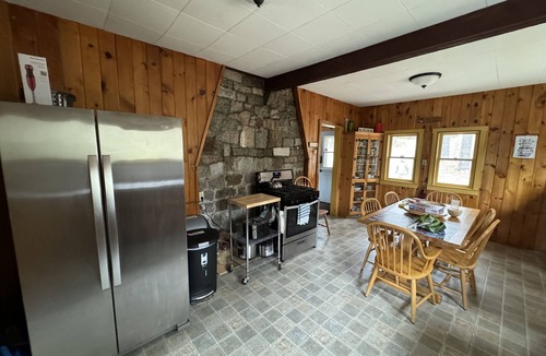 Chatham Cabin | Cozy Cabin in White Mountains - Chatham, Fryeburg, North Conway