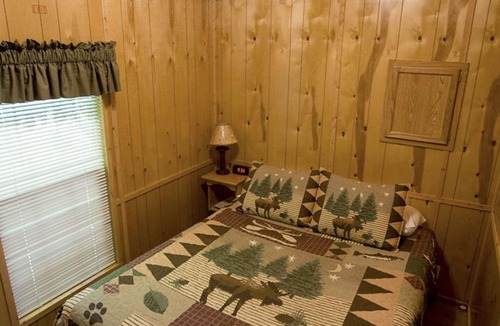 Corinth Cabin | Cozy Cabin just outside Saratoga Springs, NY