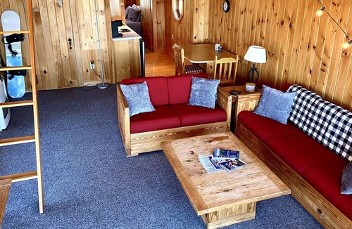 Rangeley Cabin | Cozy Cabin
