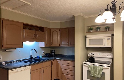 Berlin Apartment | Cozy, clean family-sized apartment minutes from all your outdoor adventures!