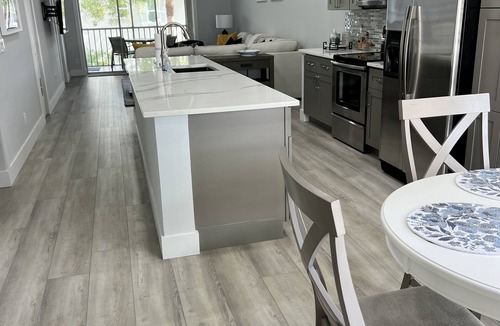 Naples Park Condo | Cozy condo with Wi-Fi and AC in charming Naples. Sleeps 6