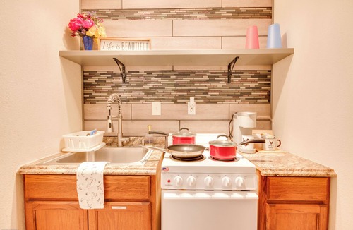 Dallas Apartment | Cozy Coop Mins to FIFA Fan Fest & Downtown Dallas