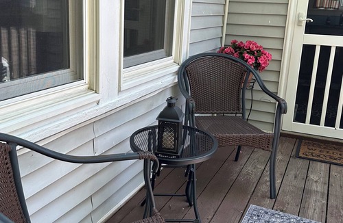 South Haven Condo | Cozy couples retreat in a quiet setting. Choose beach day or community or pool.