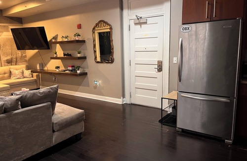 Downtown Buffalo Apartment | Cozy Downtown Buffalo 2BR/2BA near clubs, arena, dining, and nightlife.