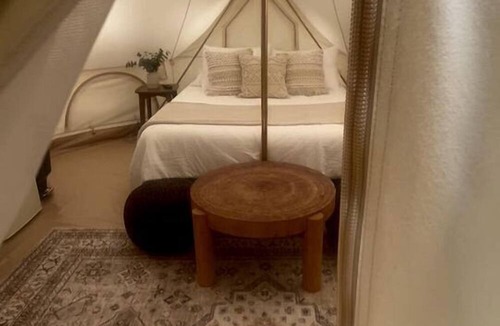 Gentry RV Rental | Cozy Glamping Tents Nestled in a Serene Forest Near Gentry, AR