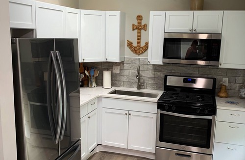 Buckeye Lake House | Cozy Lake House Retreat-Walk to water