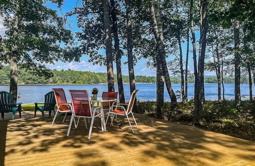 Mariaville Cabin | Cozy lakefront cabin with amazing views, deck, firepit, & water access