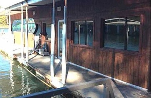 Park Hill Cabin | Cozy little cabin on Lake Tenkiller!