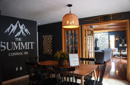 Conway Ski Chalet | Cozy Mountain Chalet Hot Tub Firepit Game Room Sleeps 8