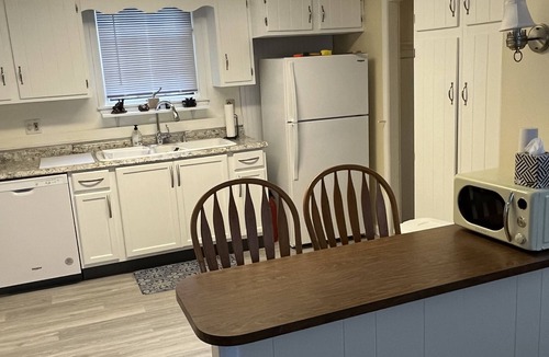 Berlin House | Cozy pet friendly (dogs) 2 Bedroom House in Berlin's Norwegian Village