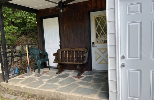 Berlin House | Cozy pet friendly (dogs) 2 Bedroom House in Berlin's Norwegian Village