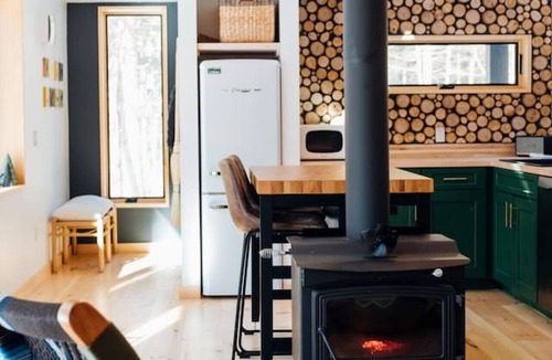 Freeport House | Cozy Rock Cabin #thewaylifeshouldbe