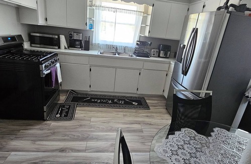 Orchard Park Apartment | Cozy & Roomy Apt close to all