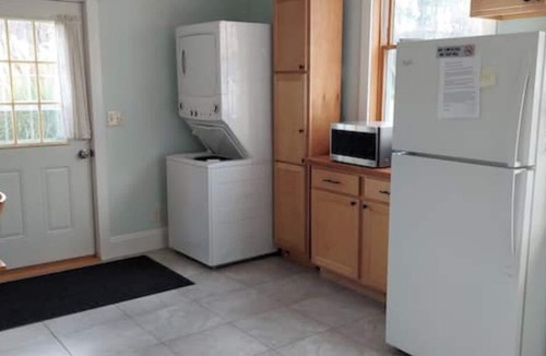 Ithaca House | Cozy & Scenic 2B/1B Artist Retreat on Cayuga Inlet