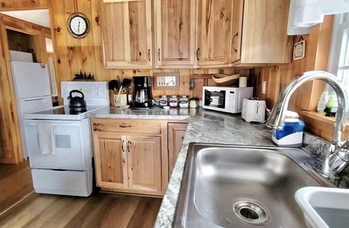 Naples Cabin | Cozy Sebago Lake Cabin with Private Boat Access, Guest House and Kayaks, Sebago Maine