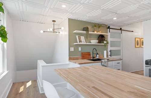 Buffalo Apartment | Cozy & Spacious Getaway! Centrally Located.