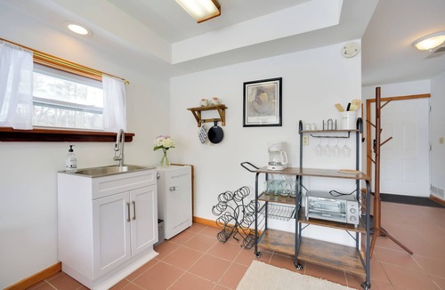 Greenfield Center Apartment | Cozy Studio on Secluded 55 Acres w/Fire Pit!