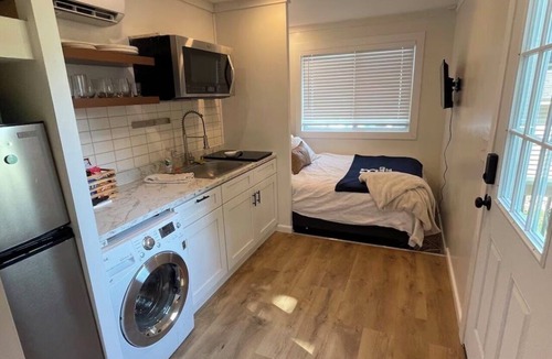 Hillsdale Cottage | Cozy Tiny House near Hillsdale College