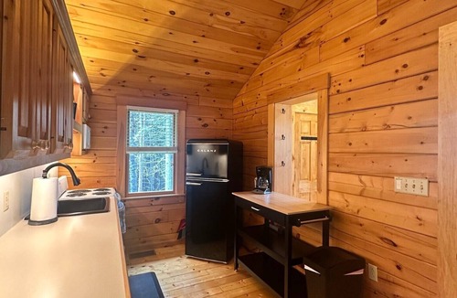 Rangeley Cabin | Cozy Up Cabin - Close to Downtown Rangeley