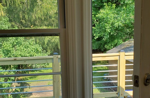 Sharon Apartment | Cozy Upper Cottage - 1 Bdrm, 1 Bath upper level apartment with private entrance.