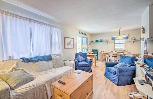 Westport House | Cozy Waterfront Cottage on Montsweag Bay!