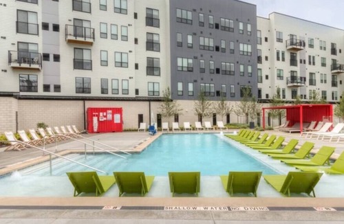 Lower Lawrenceville Apartment | CozySuites | Roomy SDO, Lawrenceville