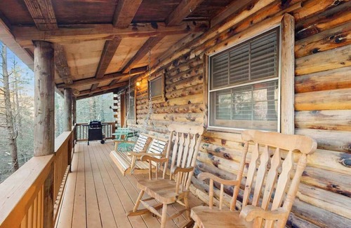 Cleveland Cabin | Creekside Cedar Cabin
