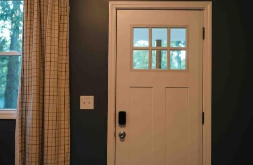 Carlton House | Creekside Cottage at Saegertown