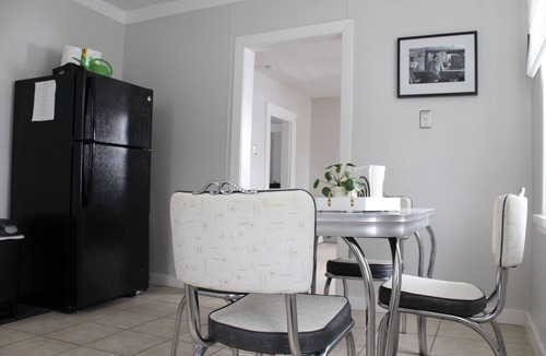 Cleveland House | Crisp 2 bedroom upstairs apartment in historic duplex