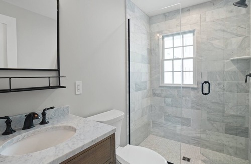 Cape Porpoise Apartment | "Crow's Nest", Luxurious One-Bedroom in Historic Cape Porpoise