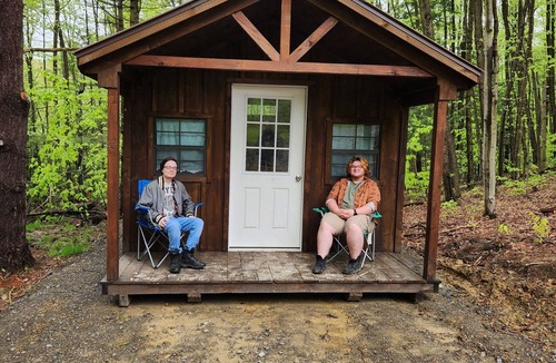 Etna Cabin | Cub Cabin: Charming cabin with WiFi in Freeville - perfect for a cozy getaway