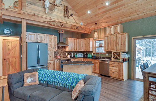 Kasilof Cabin | Custom Kasilof Cabin on 40 Private Acres