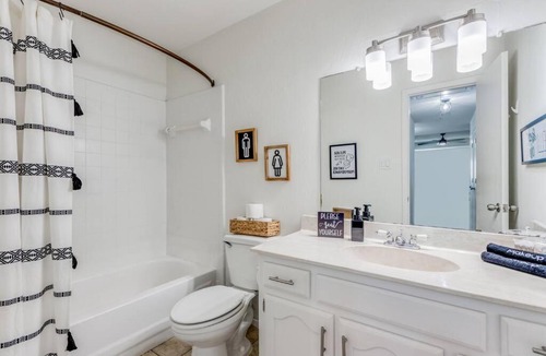 Frisco Apartment | Cute Chic 2B 2B Duplex APT