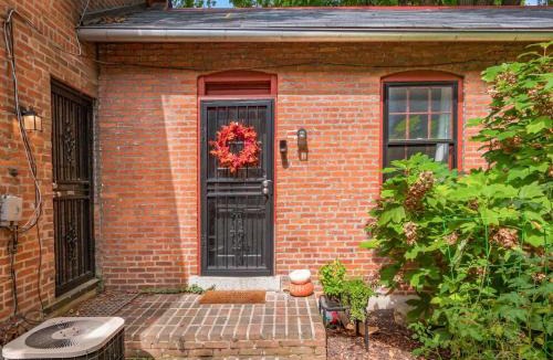 German Village House | Cute German Village LilHausCity ParkPetsOK