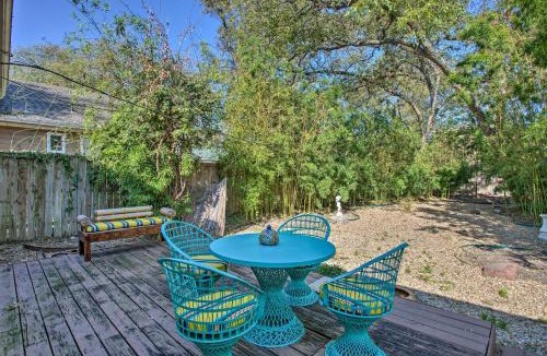 Lower Greenville House | Dallas Couples Retreat: Walk to Lower Greenville!