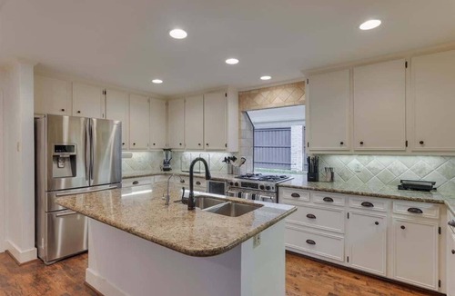 Park Central House | Dallas Gem 5 Bedrooms Home with Pool, Game Room