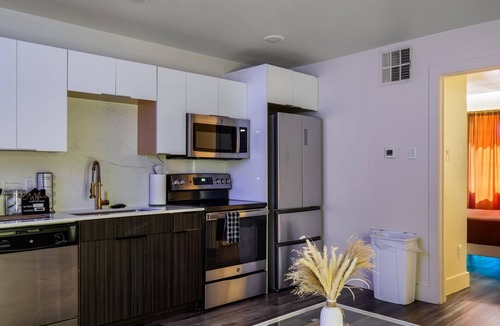 Old East Dallas Apartment | Dallas Vibes Stylish 1BR Free Parking Central