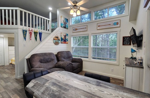 Clayton House | Dark Sky Guest House on Flagpole Mtn; King Bed w/Loft, view of Sardis Lake