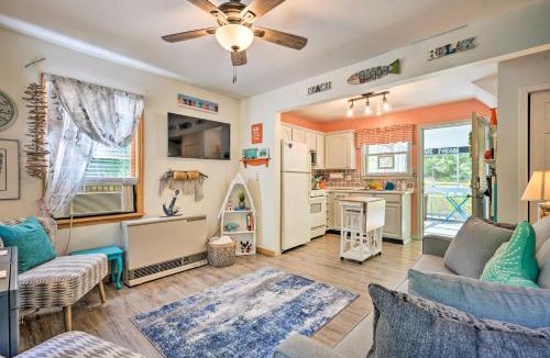North East House | Darling Cottage ~ 1 Mi to Lake Erie Beach!