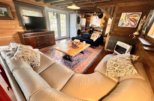 Castile Cottage | Darling cottage near entrance to Letchworth State Park overlooking Silver Lake!